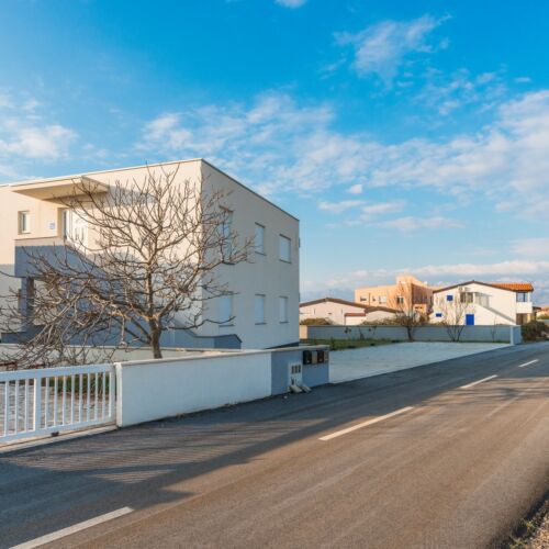 Apartmanok Parkolóhellyel Vir - 18541  4