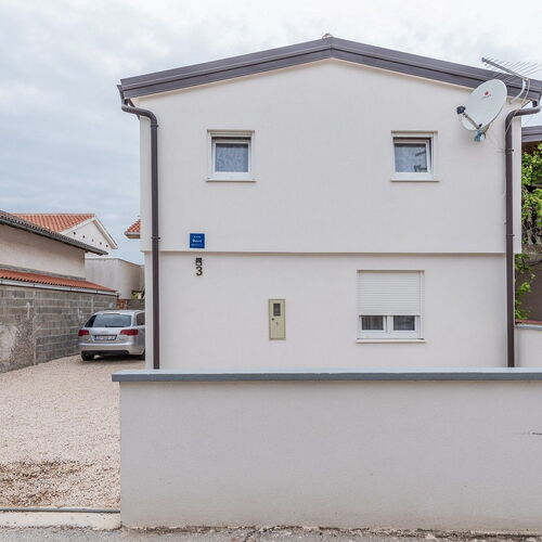 Apartmanok Parkolóhellyel Vir - 18560  4