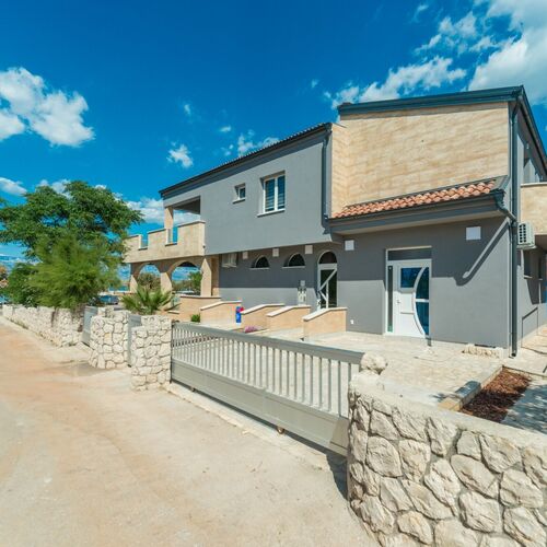 Apartmanok A Tenger Mellett Vir - 18588  2