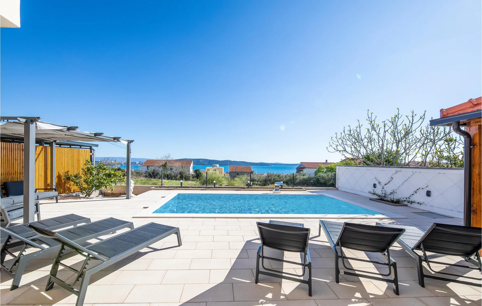 Apartman Kaštel Gomilica - CDC842