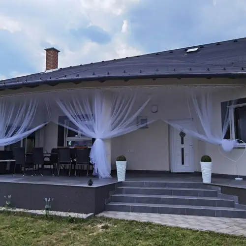 Regina Partyhouse Szigetszentmiklós 001 kép