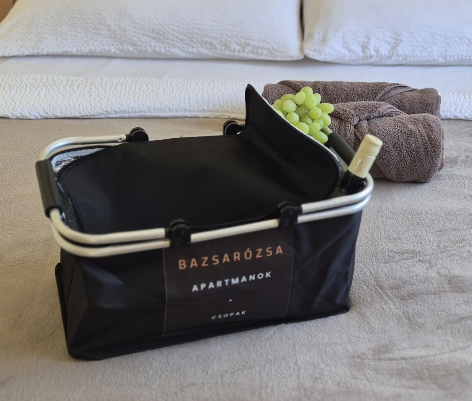 Bazsarózsa Apartman Csopak