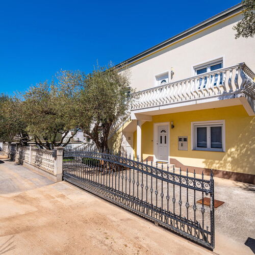 Apartman Gornji Karin - CDI141  3