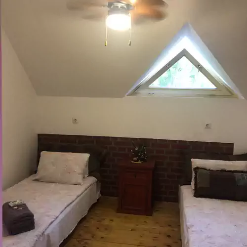 R&B Vendégház Balatonakarattya 028 kép
