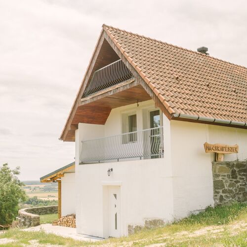 MacskaFészek Vendégház Kissomlyó