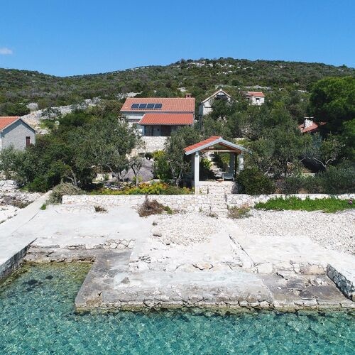 House Zelanto Mali Tkon