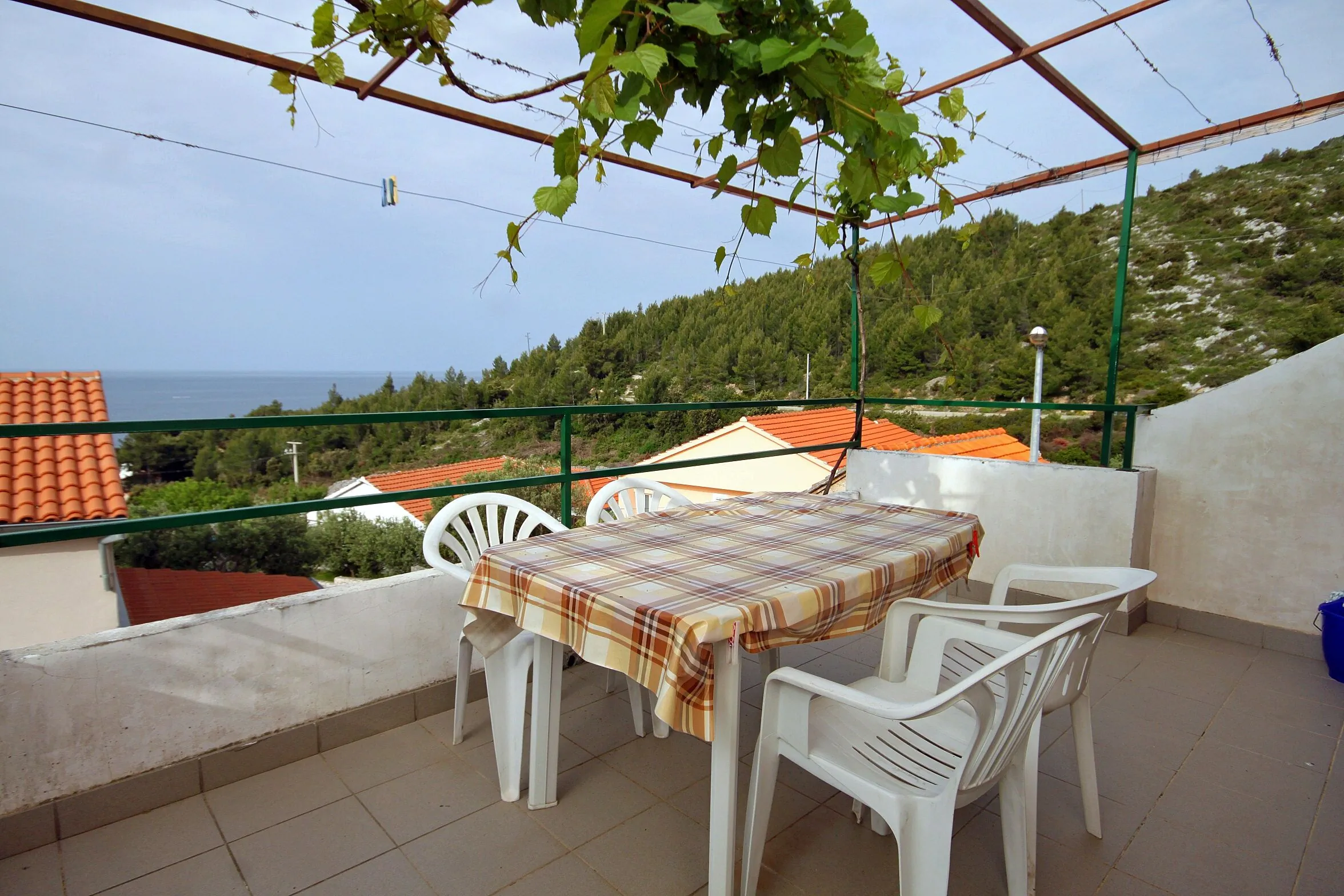 Apartments With Parking Space Ivan Dolac, Hvar - 10434 Ivan Dolac