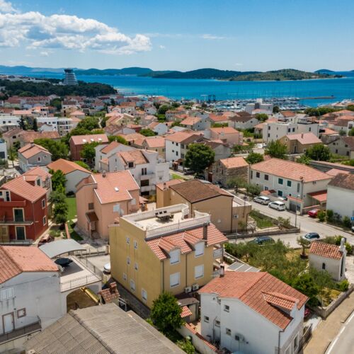Apartmanok Parkolóhellyel Vodice - 13973  2