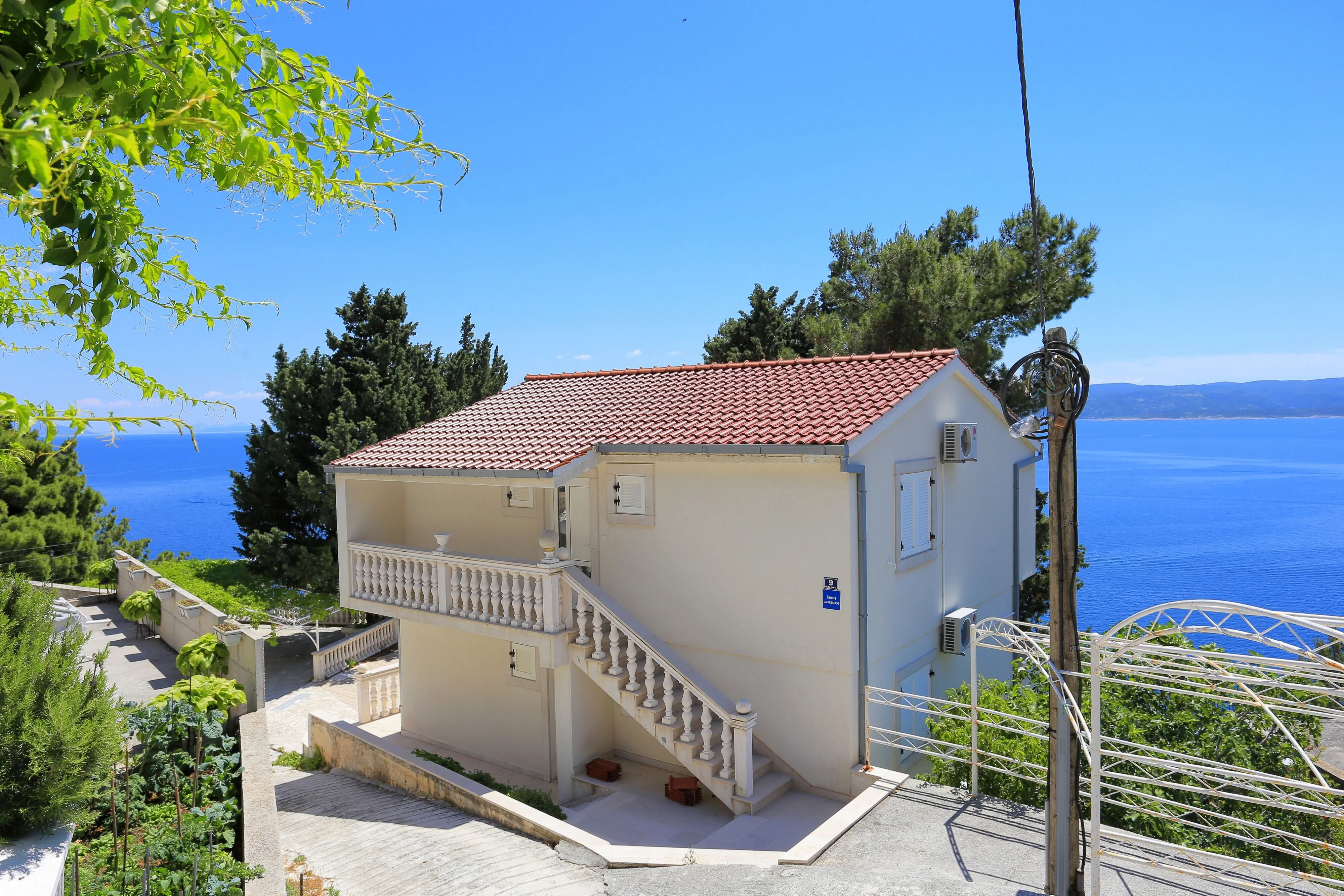 Apartments With Parking Space Marušići, Omiš - 18497 Marušići