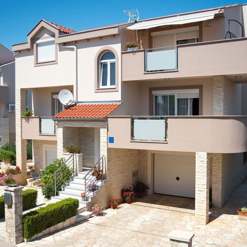 Apartmanok Parkolóhellyel Zadar - 18809  2