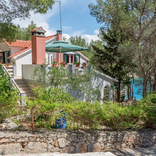 Apartment Ante Milna  2