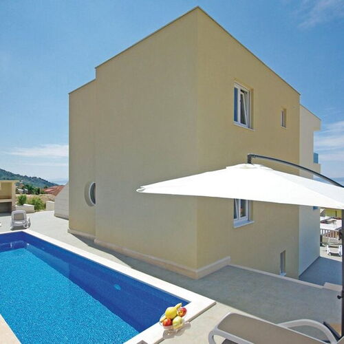 Apartmanok Családok Részére Medencével Makarska - 19147  3