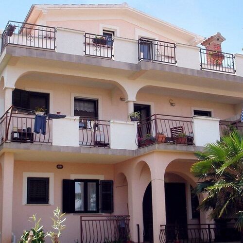 Apartmanok Parkolóhellyel Malinska, Krk - 19269 Malinska  2