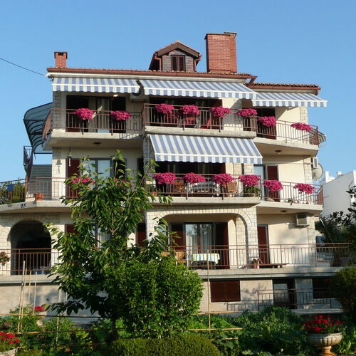 Apartmanok Parkolóhellyel Malinska, Krk - 19296 Malinska  2