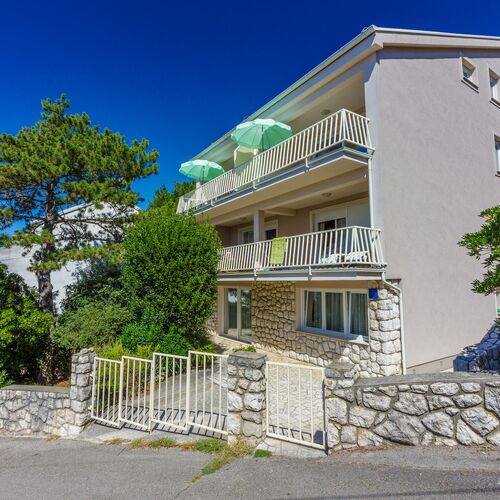 Apartments Robić Selce