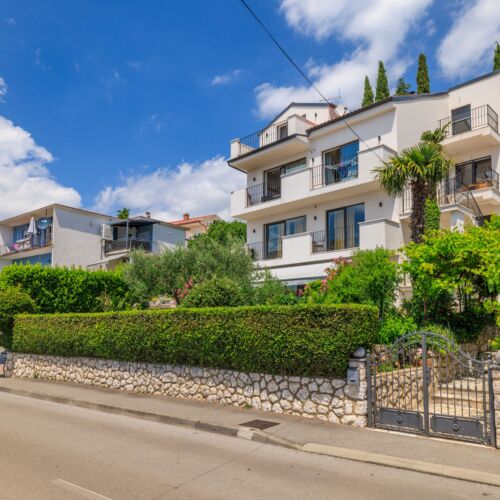 Apartments Rak Dramalj  3