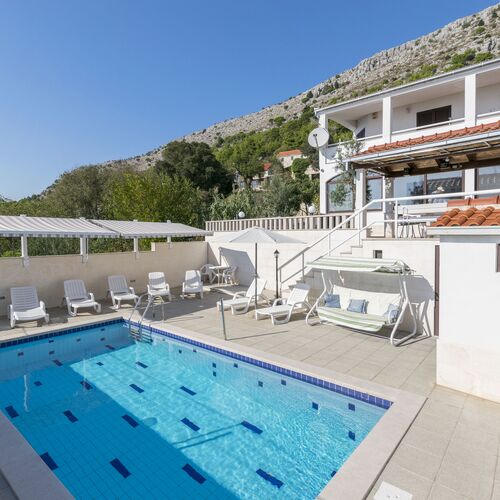Villa Leo Jesenice  2