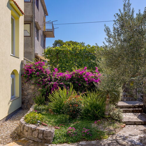 Apartments and Room Slavica Kraljevica  2