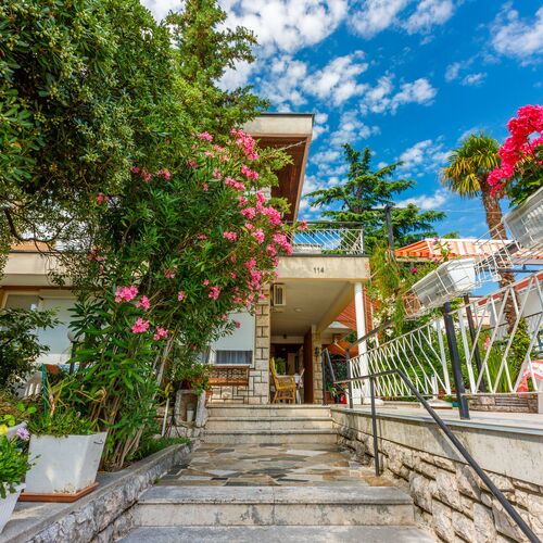 Apartments Kamen Dramalj