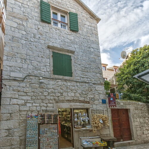 Apartment and Room Ivica Trogir  2