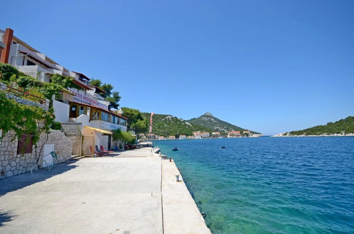 Apartments and Rooms Barbara Zaklopatica