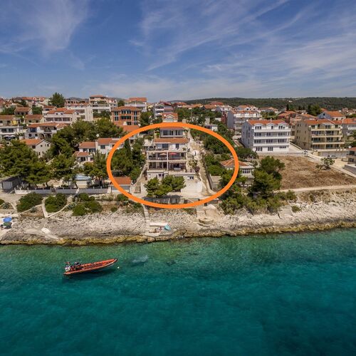 Apartment Helli Okrug Gornji