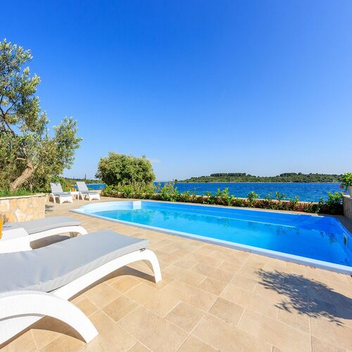 Villa Renata Okrug Gornji  4