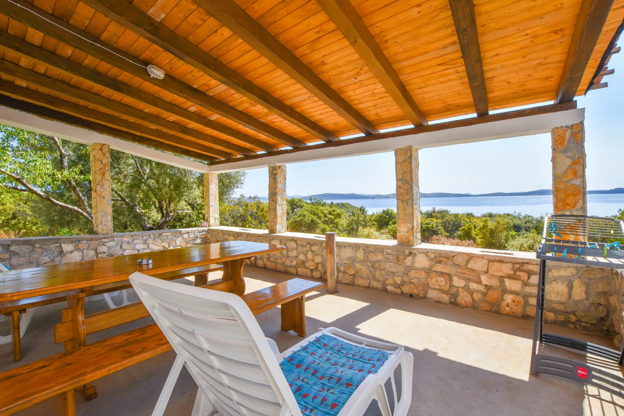 House Mateo Nevidane