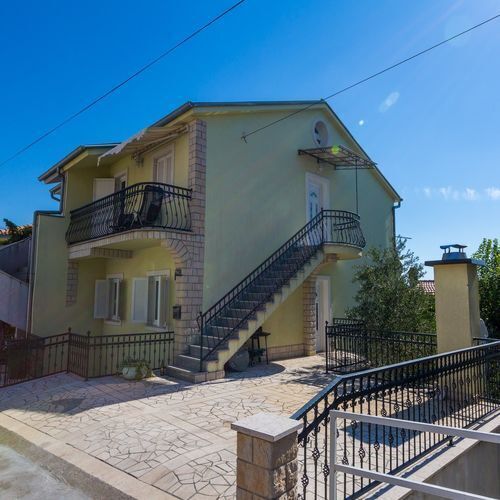 Apartments Stivic Selce  3
