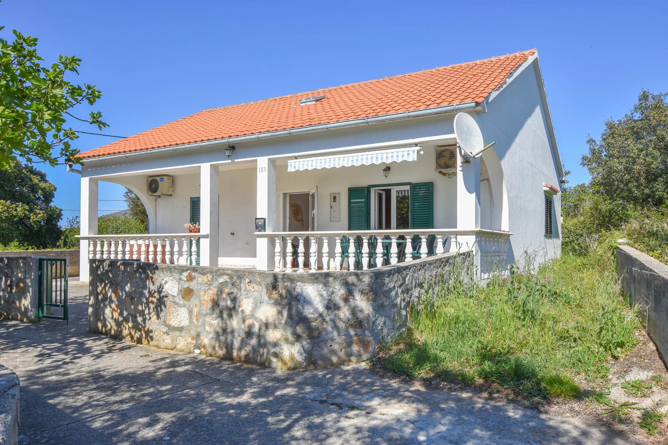 House Sun and Sea Olib
