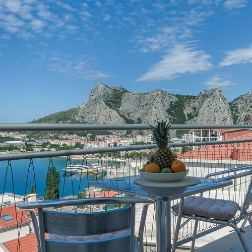 Apartments Mia Omis  2