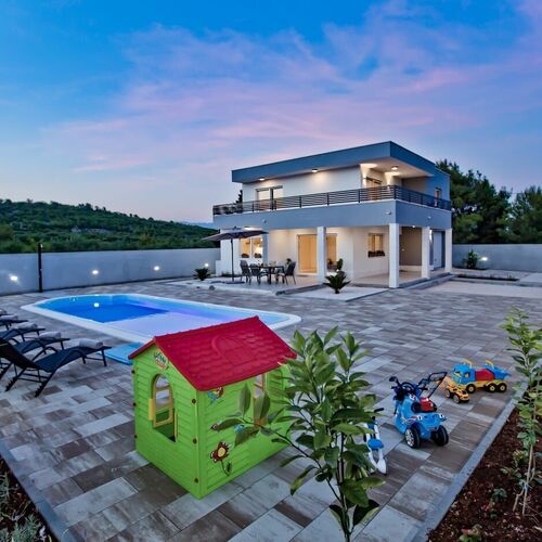 Villa Blažen Bogomolje  3