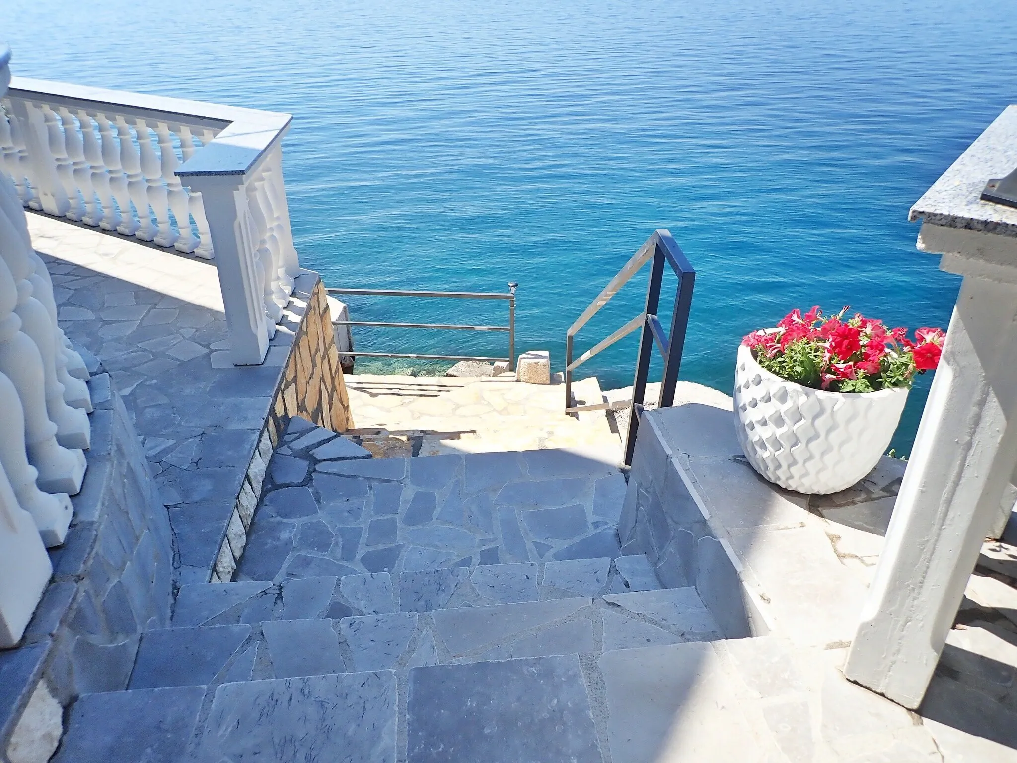 Apartments Lilly by the sea Tribanj