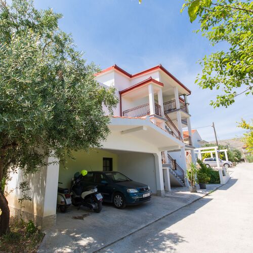 Apartment Lorenzo Seget Donji  2