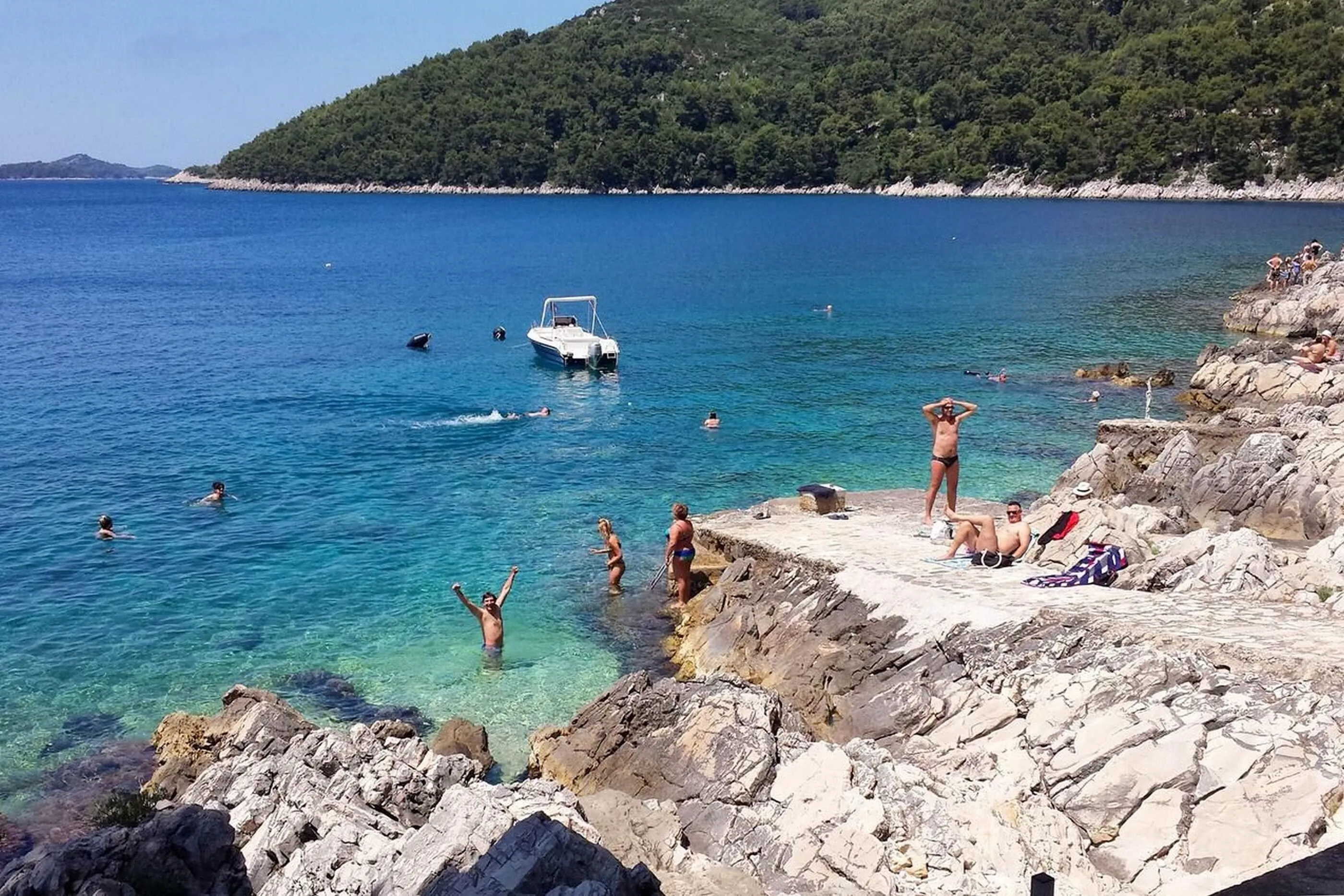 Apartments Ljiljana Brna