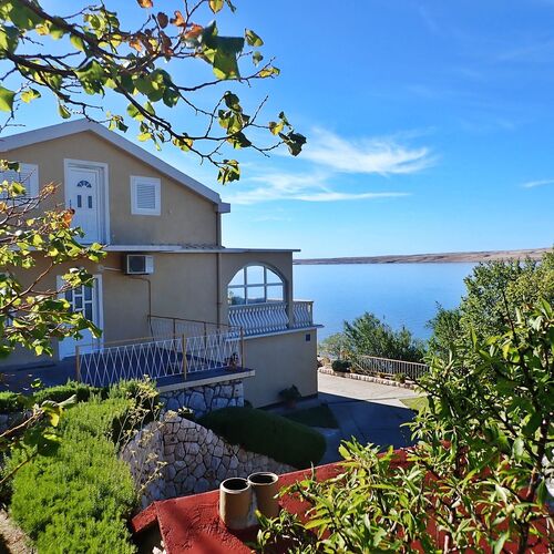 Apartment Jela-on the seafront Tribanj  4