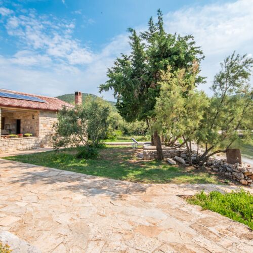 House Uncle Simon Pasman