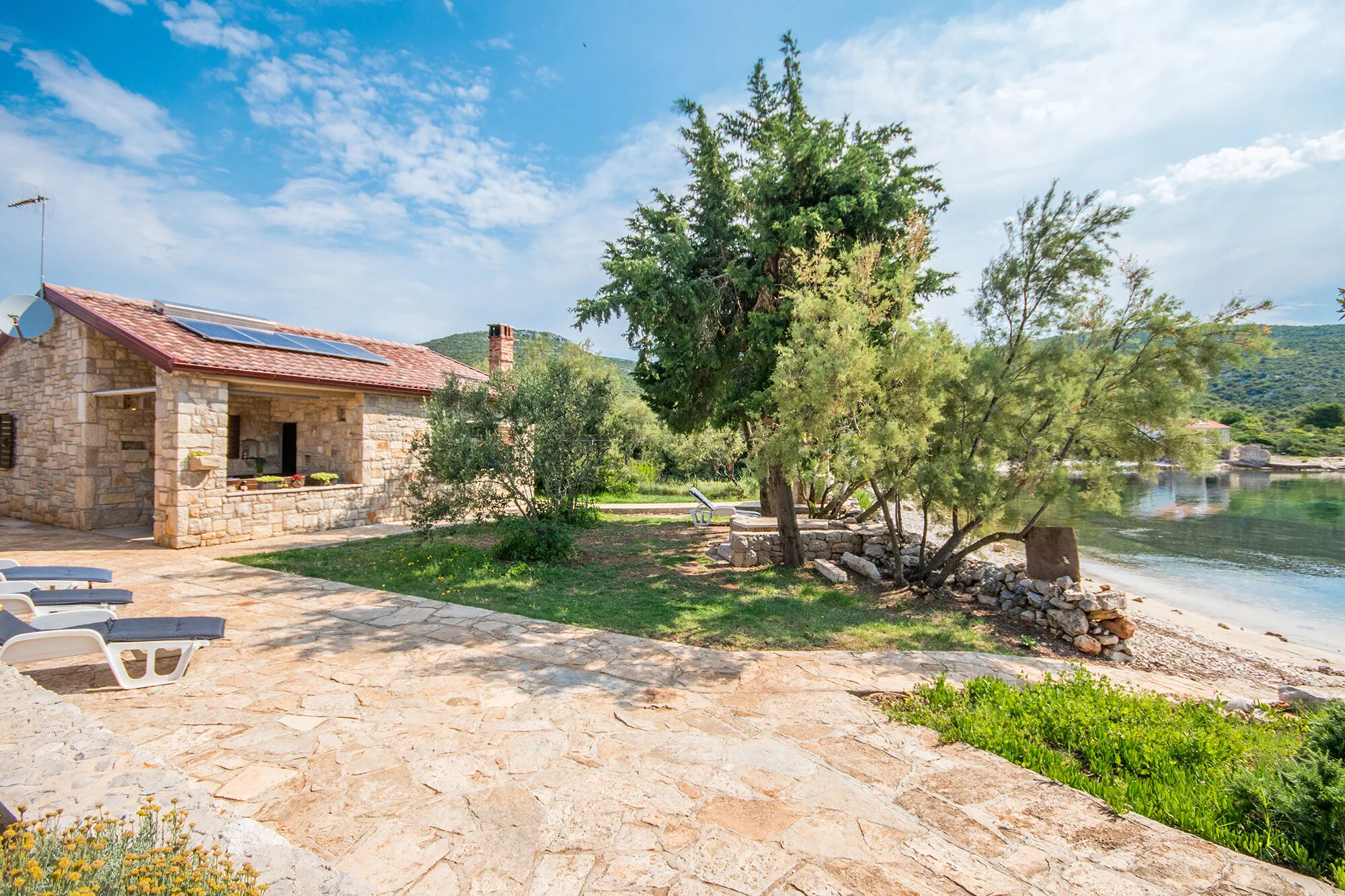 House Uncle Simon Pasman