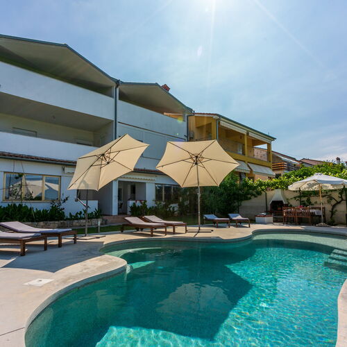 Apartments Pool Fazana  2