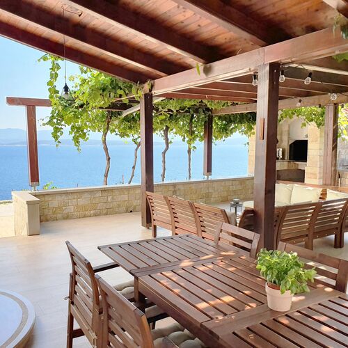 House Majda Nerezisce