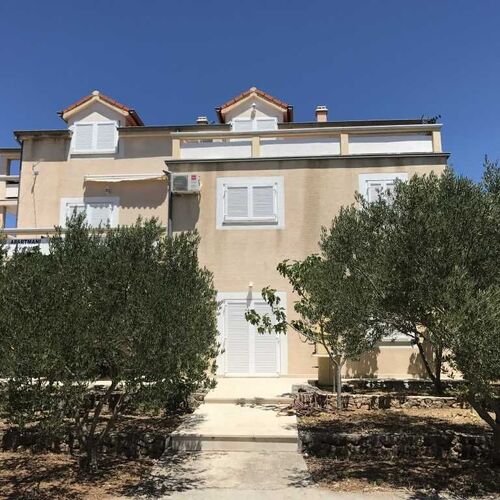 Apartments Leona Rogoznica