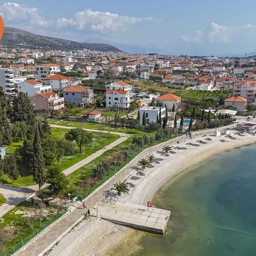 Apartment Rozalia Seget Donji