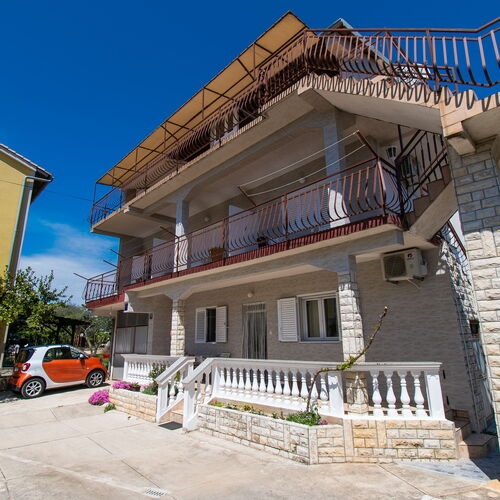 Apartments Dijana Pakostane  2