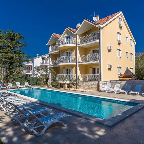 Apartments Villa Anne Jadranovo