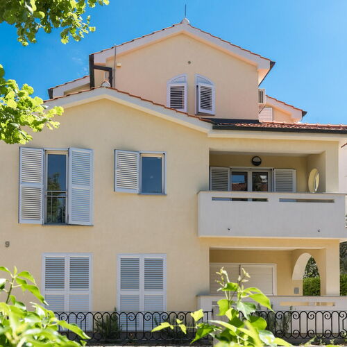 Apartmanok Parkolóhellyel Malinska, Krk - 19371 Malinska  2