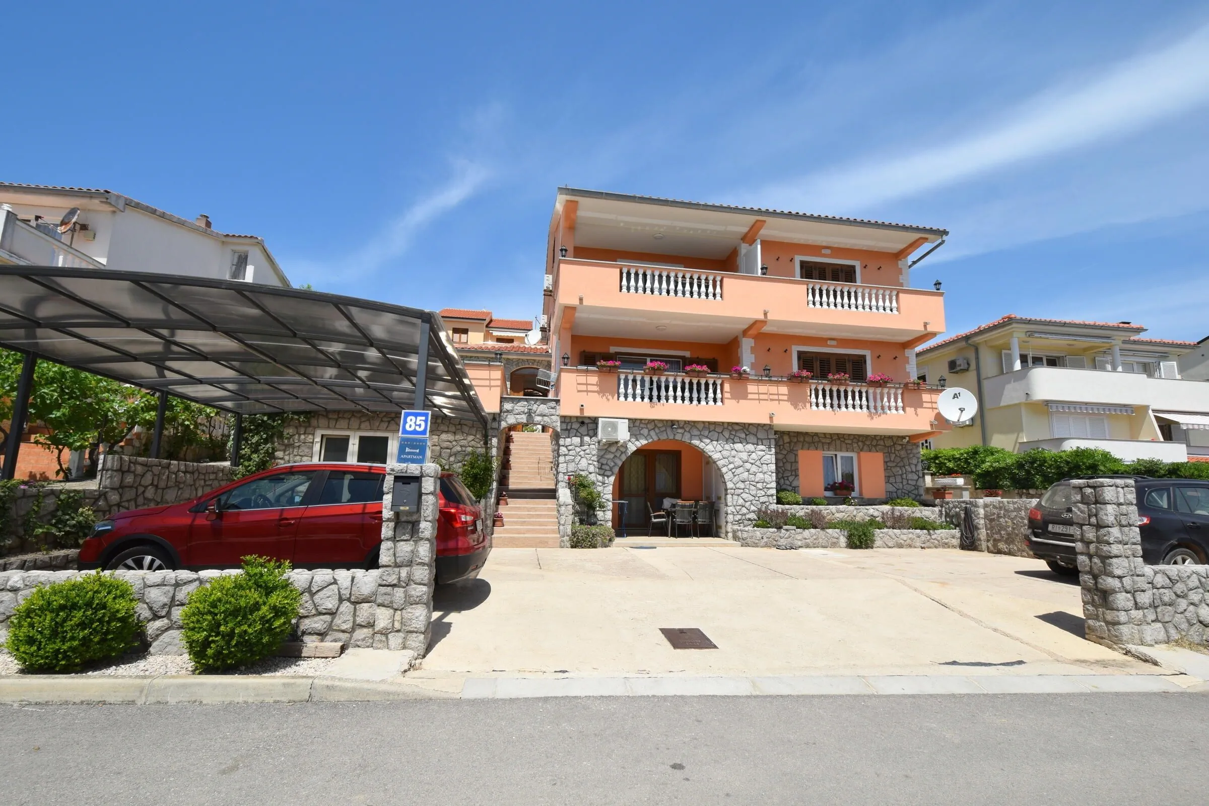 Apartments With Parking Space Čižići, Krk - 19375 Čižići