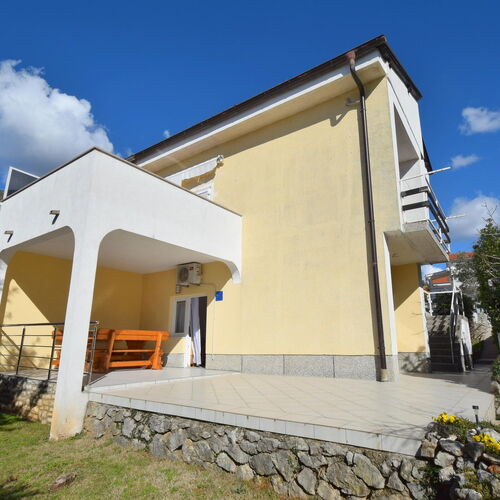 Apartmanok Parkolóhellyel Krk - 19378  2