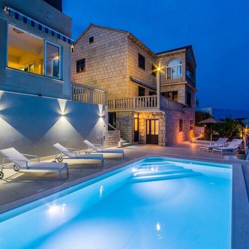 Apartments Golondrina Selca  3