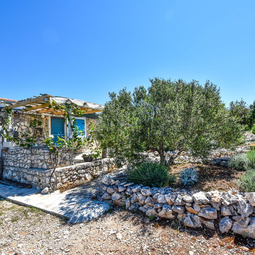 House Jonathan Nevidane  2