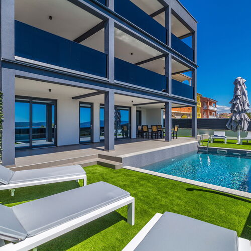 Villa THREE UNITS Crikvenica  2